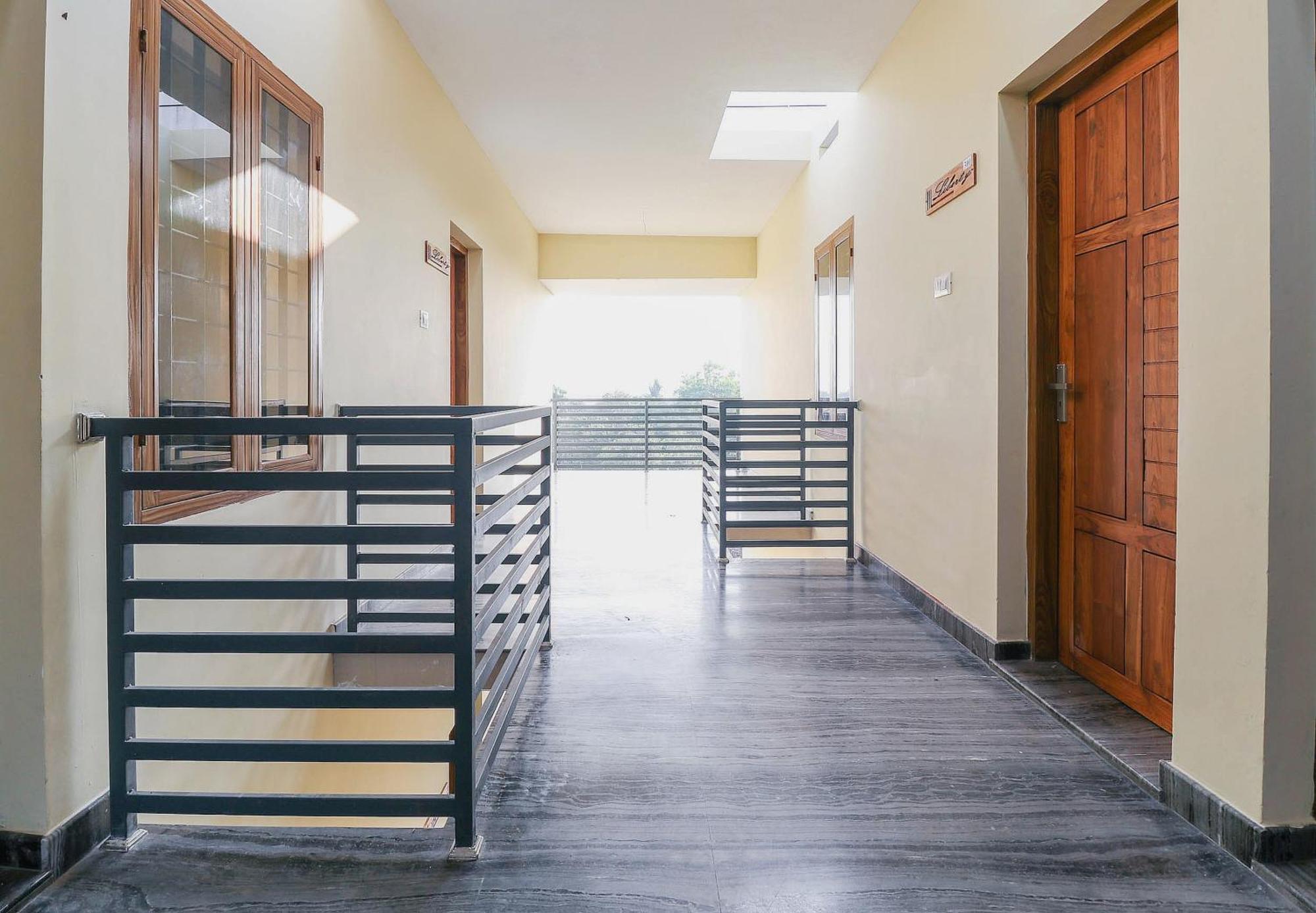 Liberty Apartments Kannur Buitenkant foto