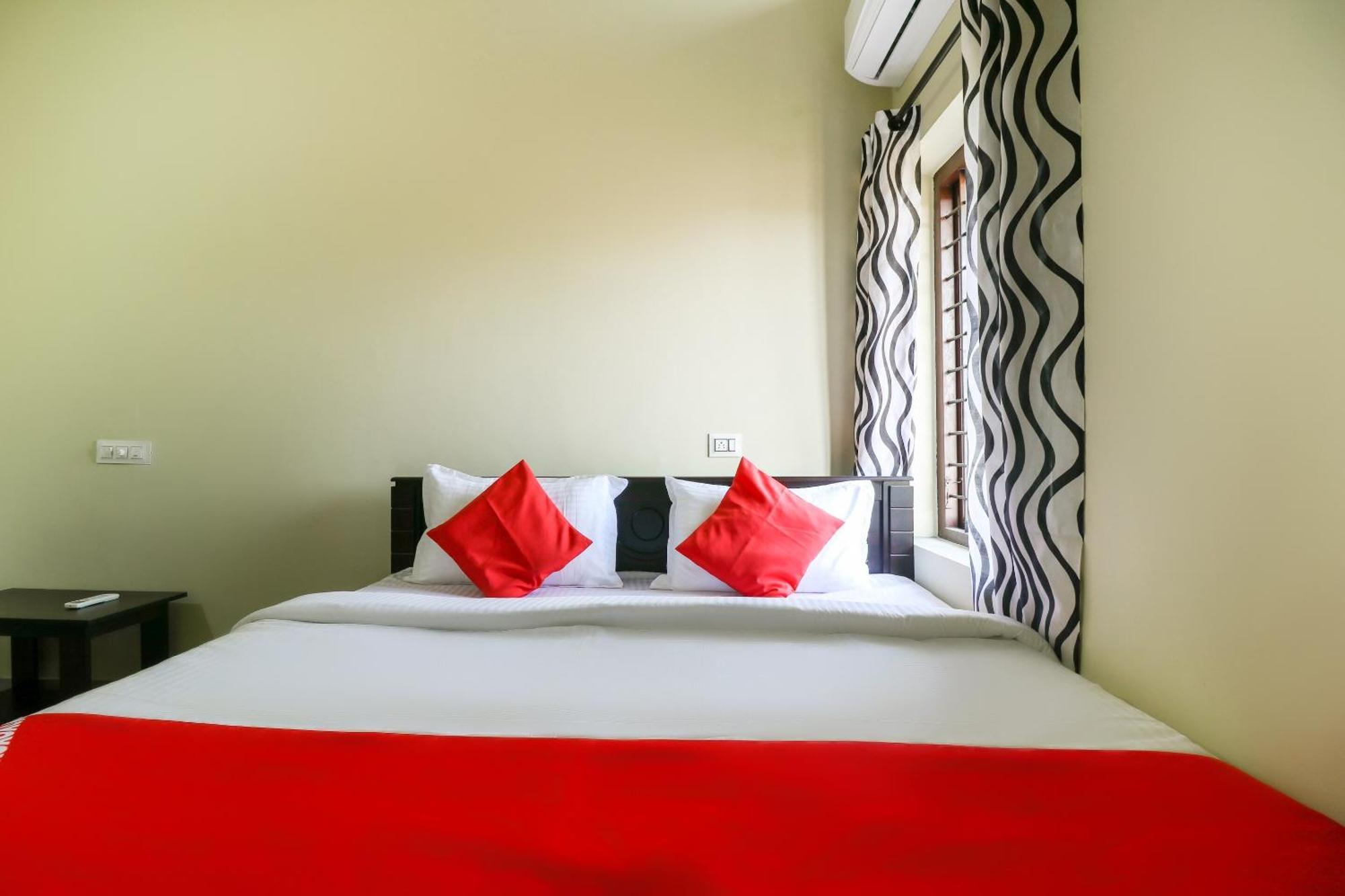 Liberty Apartments Kannur Buitenkant foto
