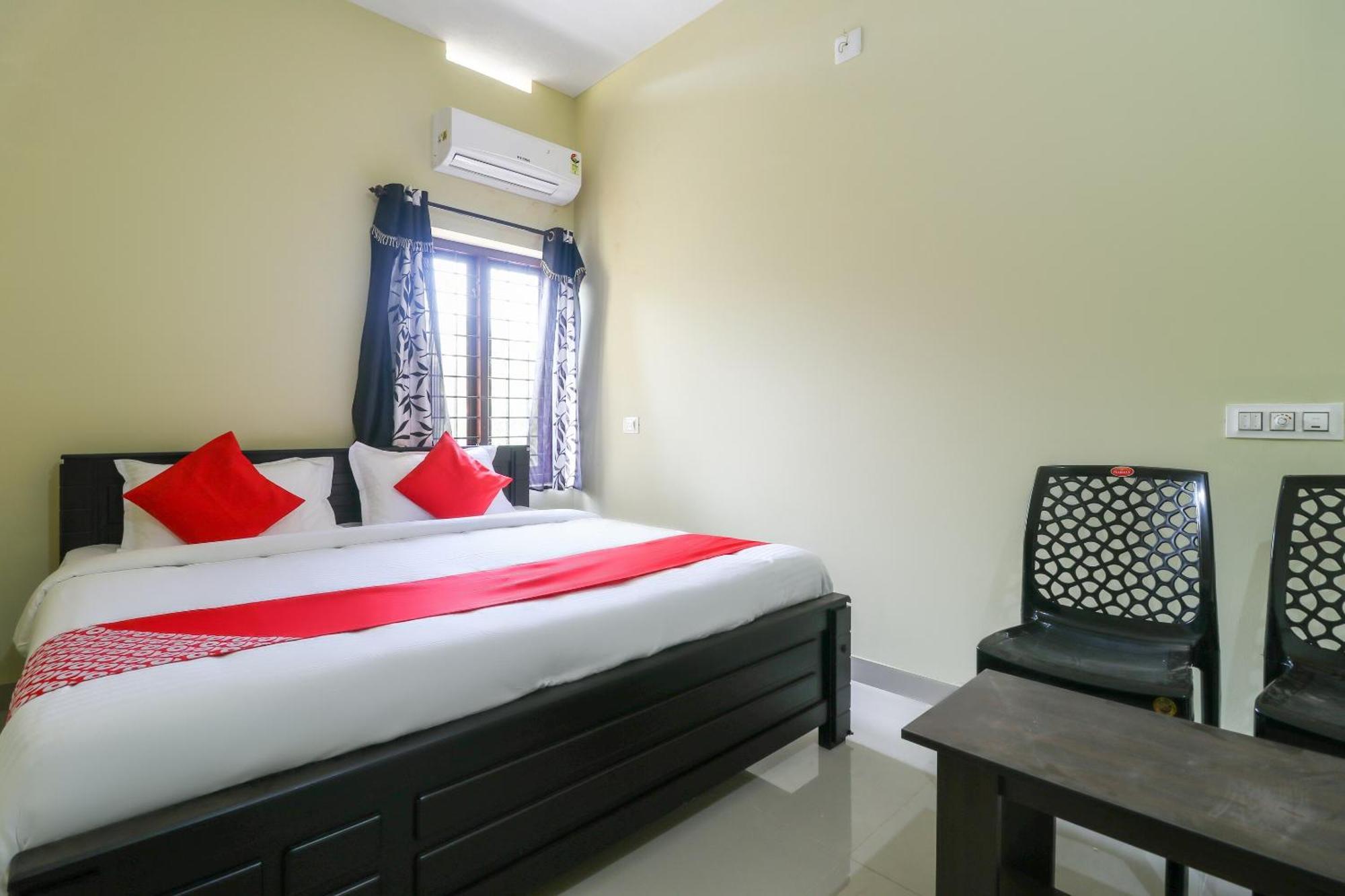 Liberty Apartments Kannur Buitenkant foto
